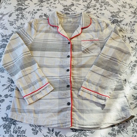 Hearth & Hand Holiday Flannel Pajamas {2pc set x 2} - Picture 2 of 13